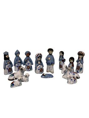 Vintage Christmas Tonala Blue Mexican Pottery Nativity Set 14 Pieces Hand Painte
